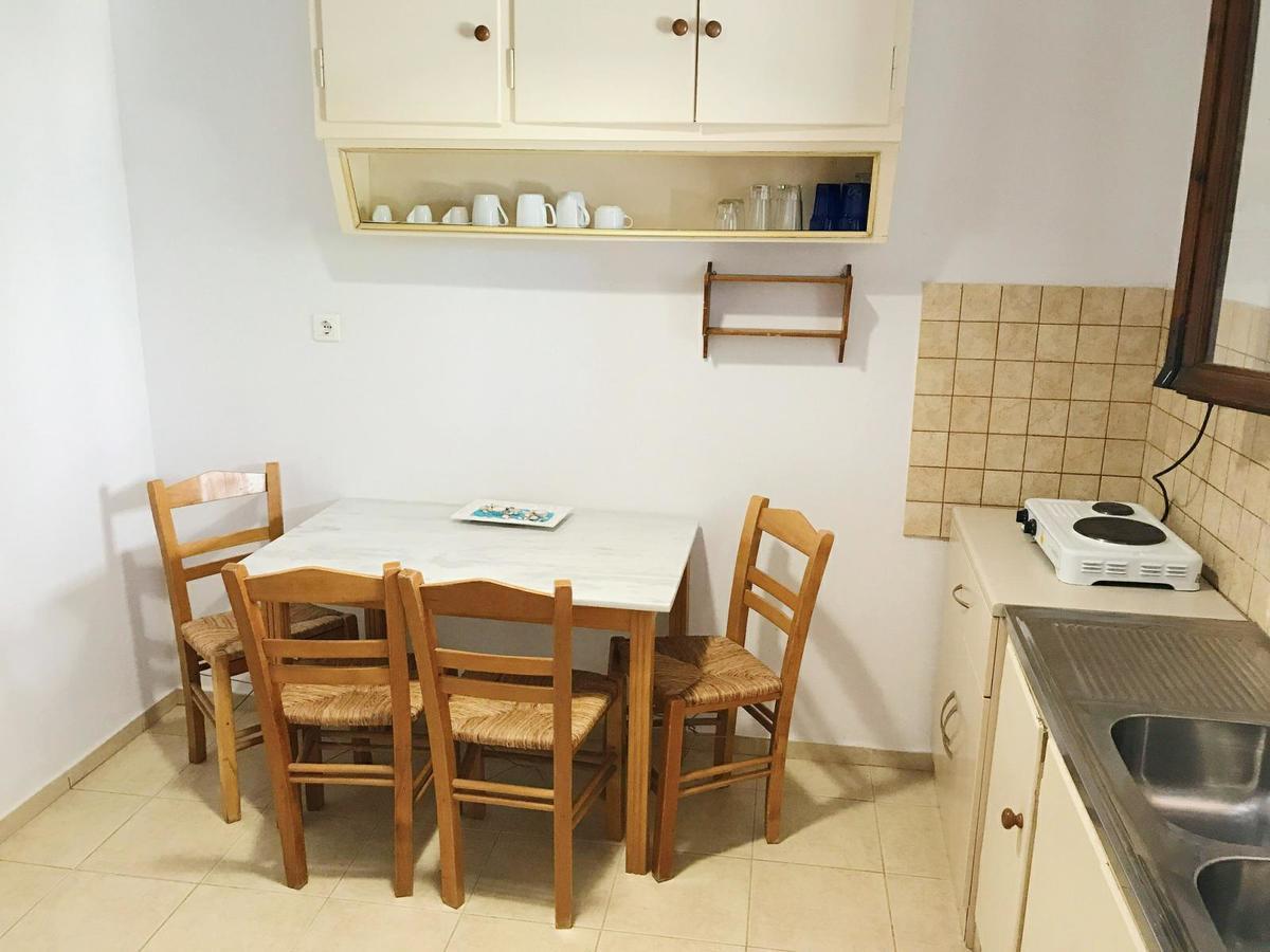Akti Rooms And Studios Livadi  외부 사진